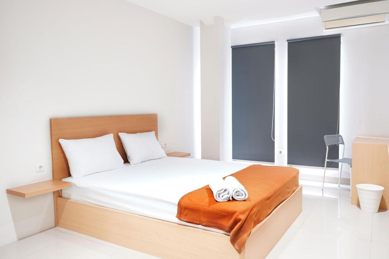 Urooms Senayan Giacarta Esterno foto