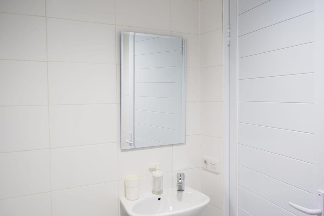 Urooms Senayan Giacarta Esterno foto